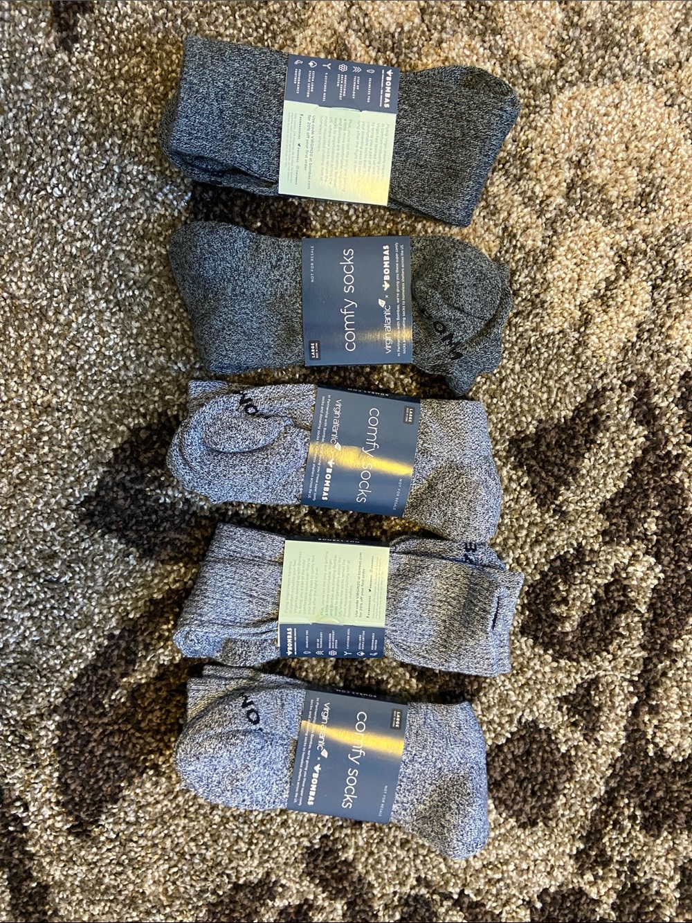 5 pair BoMbAs comfy socks women large